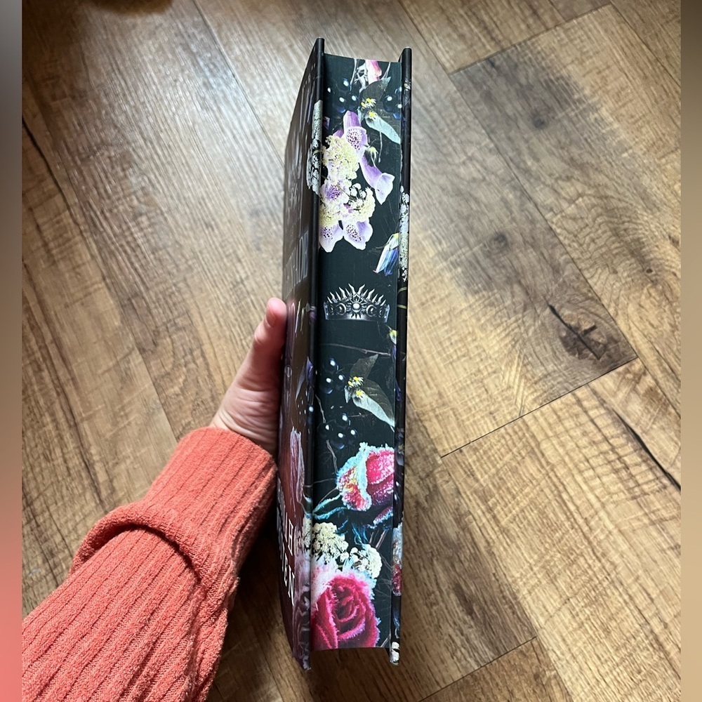 Fairyloot The Nightshade God - Picture 2 of 9